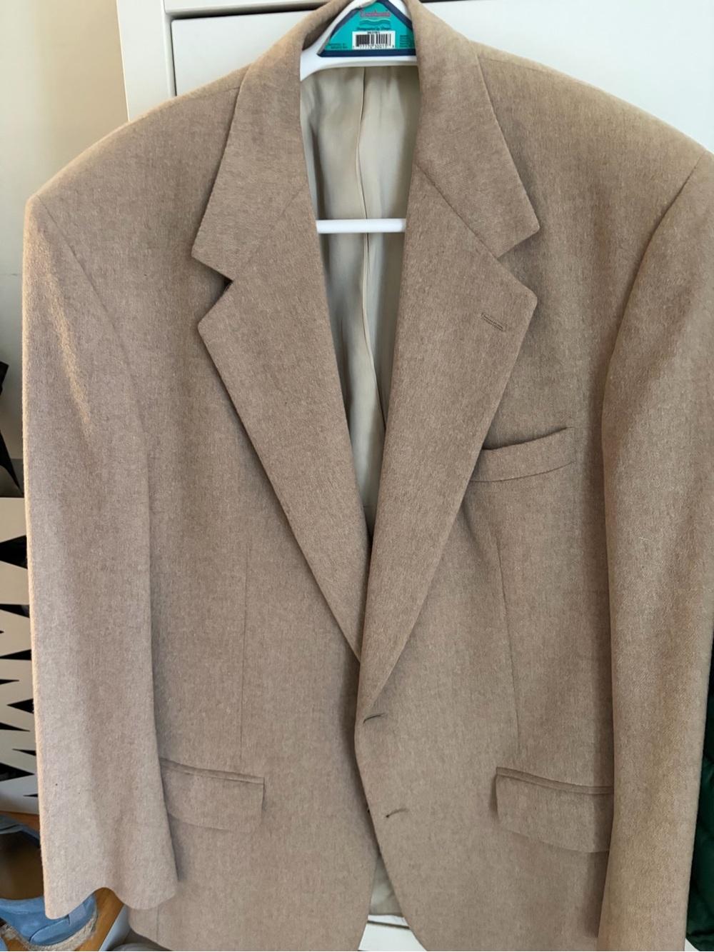 Classic Men's Beige Wool Sport Coat - Timeless Tailored Look - Size 44L (no tag)